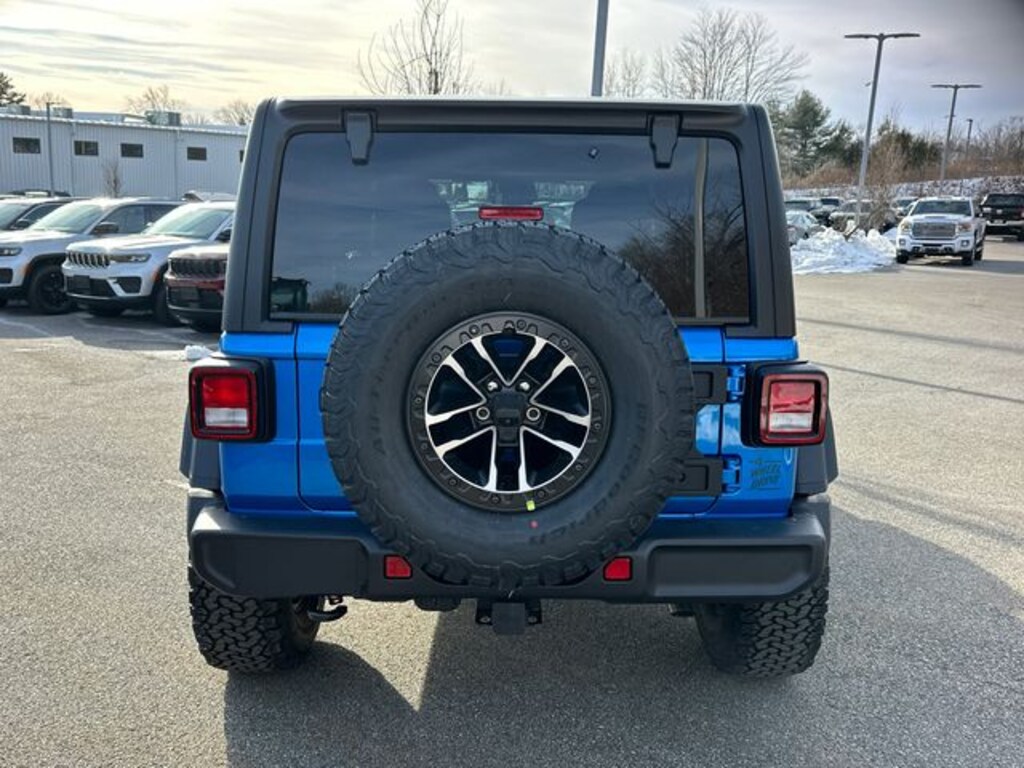 New 2026 Jeep Wrangler 4-DOOR WILLYS Sport Utility
