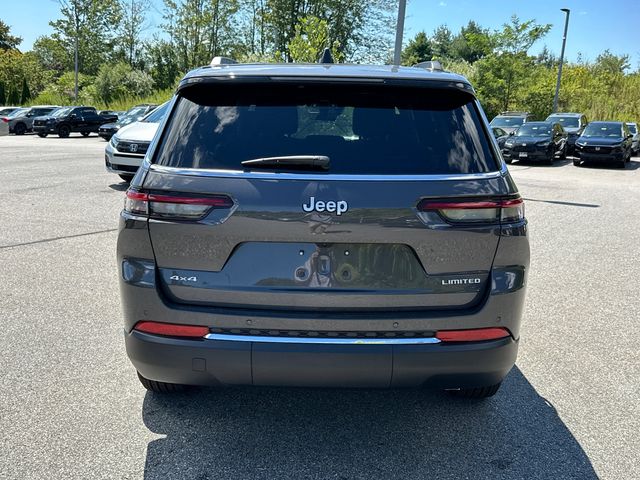 2025 Jeep Grand Cherokee Limited photo 3