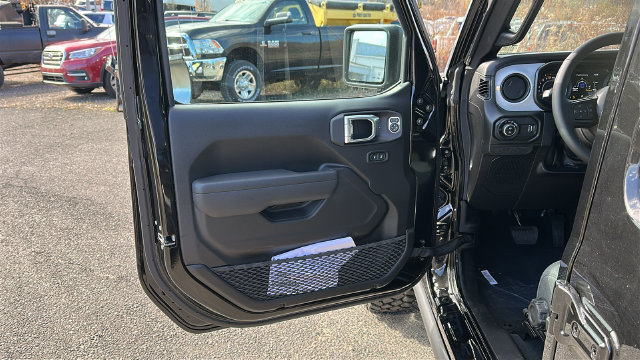 2026 Jeep Gladiator Willys - Photo 8