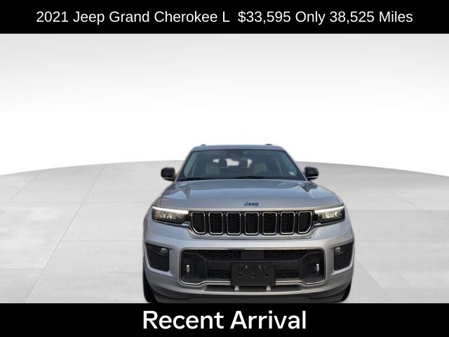 2021 Jeep Grand Cherokee Overland photo 2