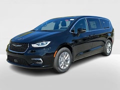 2026 Chrysler Pacifica Passenger Van