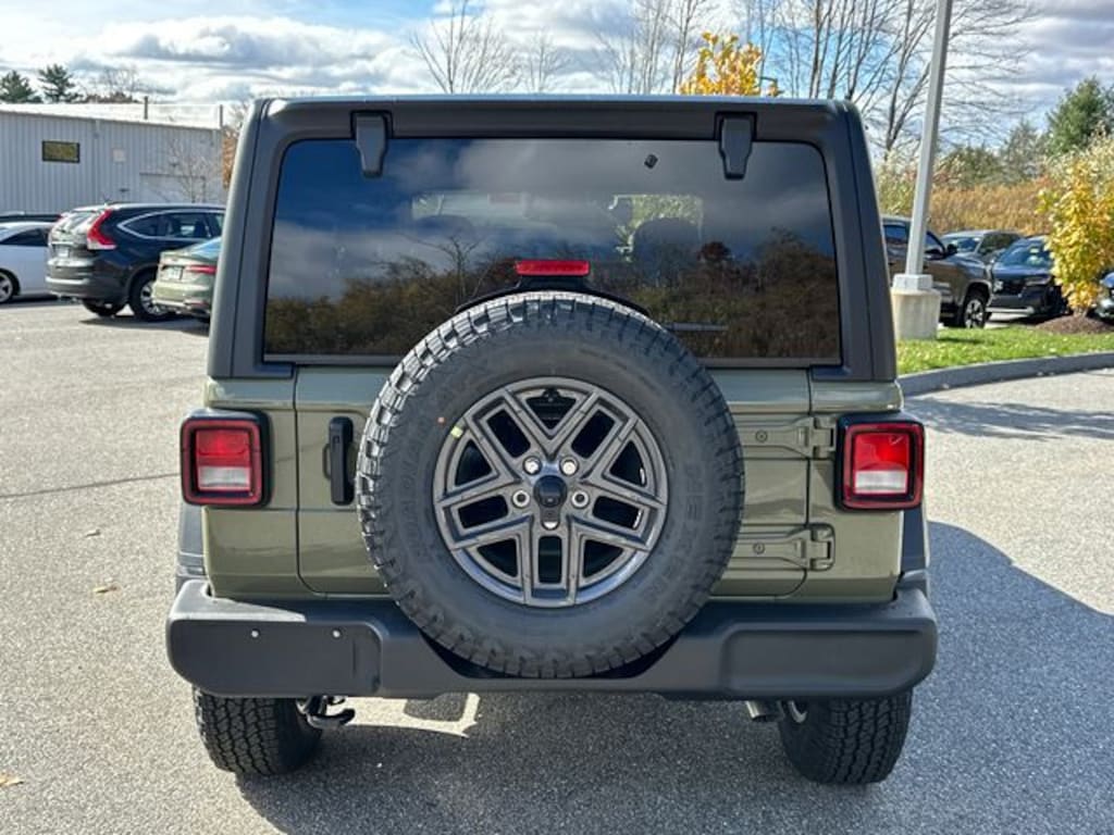 New 2026 Jeep Wrangler 4-DOOR SPORT S Sport Utility