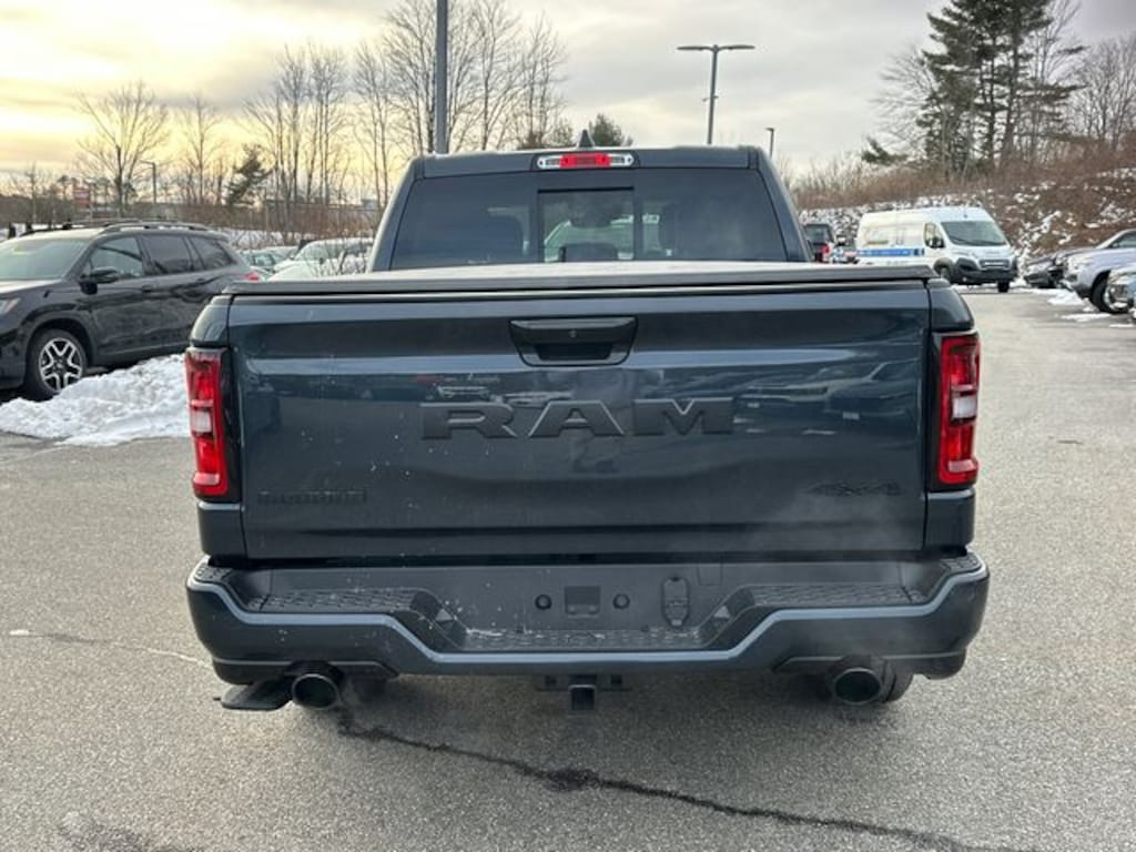 New 2026 Ram 1500 BIG HORN CREW CAB 4X4 5'7 BOX Pickup