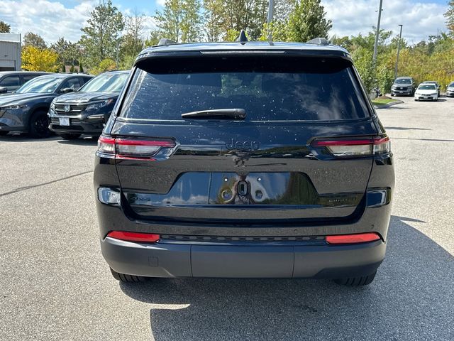 2025 Jeep Grand Cherokee Limited photo 3