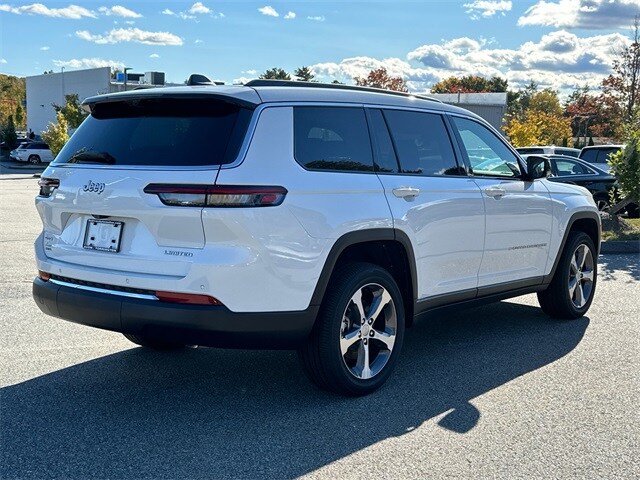 2024 Jeep Grand Cherokee Limited photo 4