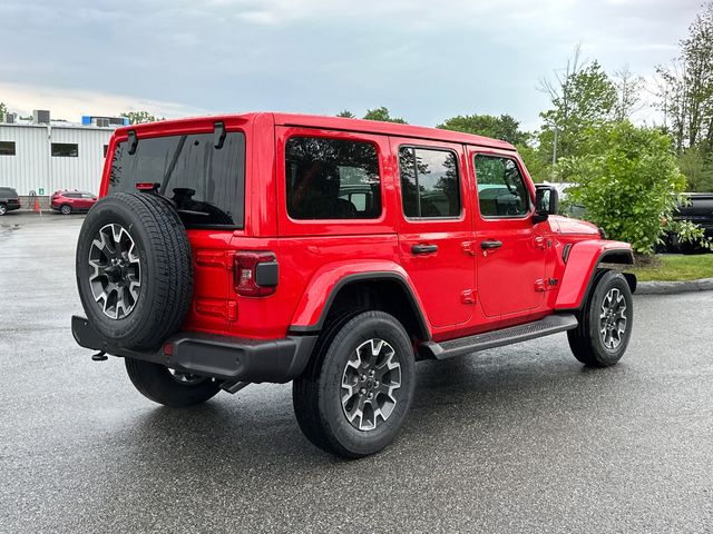 2025 Jeep Wrangler Sahara photo 4