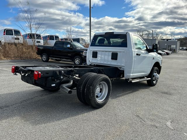 2024 Ram 3500 Tradesman photo 4