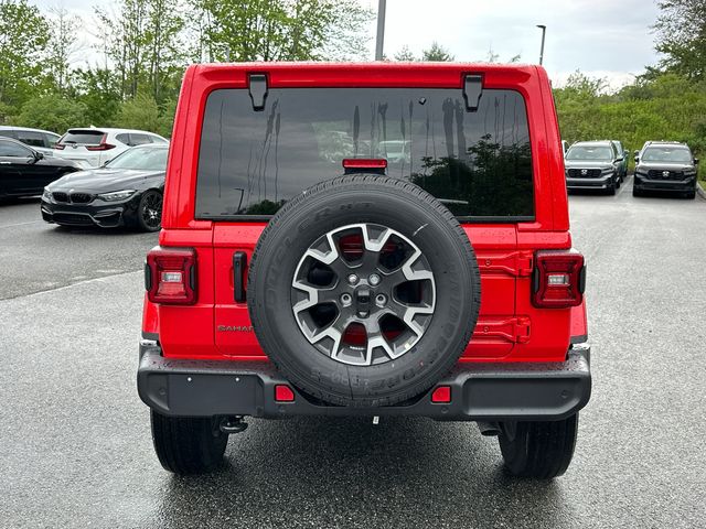 2025 Jeep Wrangler Sahara photo 3
