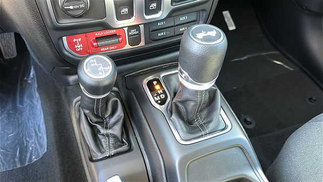 2026 Jeep Wrangler 2-Door Willys - Photo 20