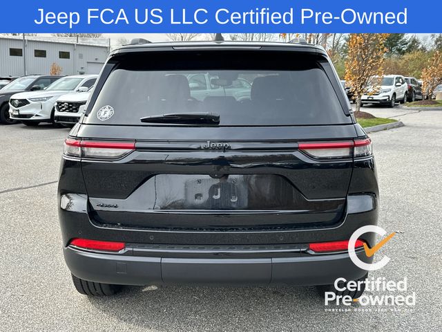 2023 Jeep Grand Cherokee Laredo Altitude X photo 2