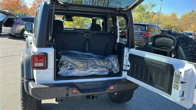 2026 Jeep Wrangler 2-Door Willys - Photo 23