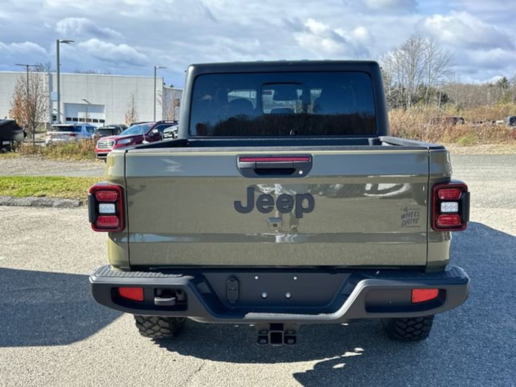New 2026 Jeep Gladiator WILLYS 4X4 Pickup