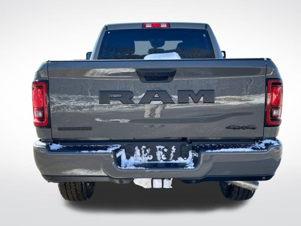 New 2026 Ram 2500 BIG HORN CREW CAB 4X4 6'4 BOX Pickup