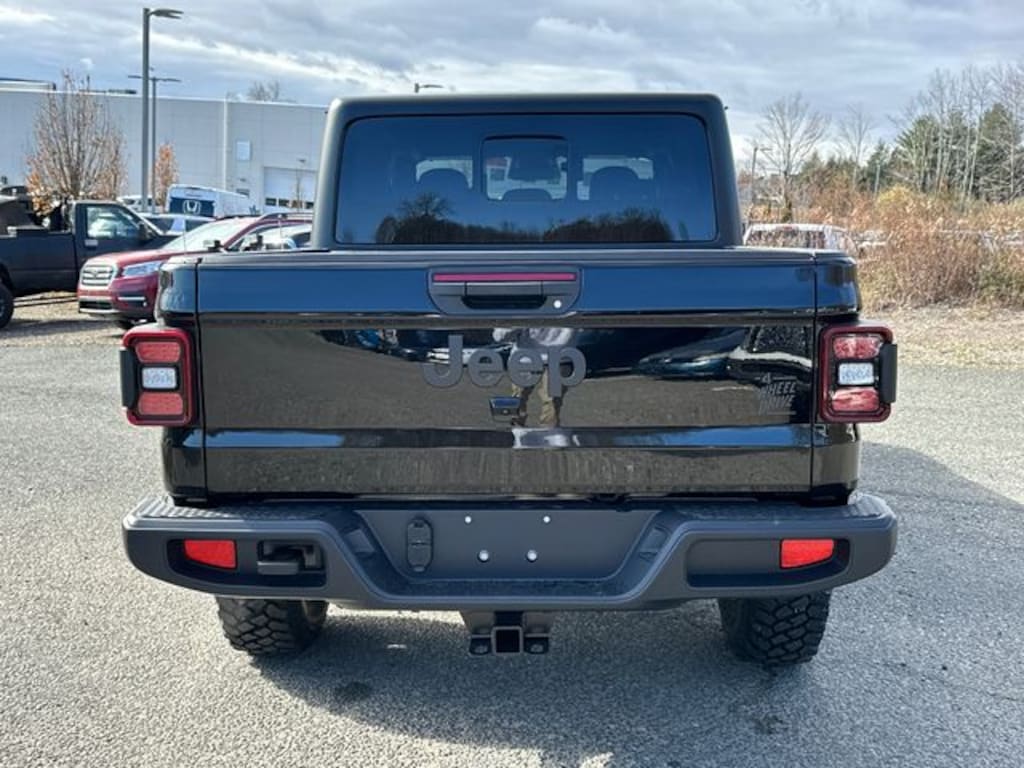 New 2026 Jeep Gladiator WILLYS 4X4 Pickup