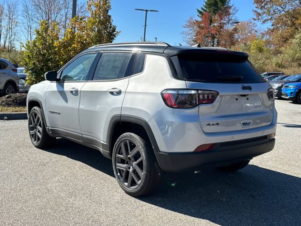 New 2026 Jeep Compass LIMITED ALTITUDE 4X4 Sport Utility