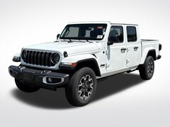 2026 Jeep Gladiator SAHARA 4X4 Pickup