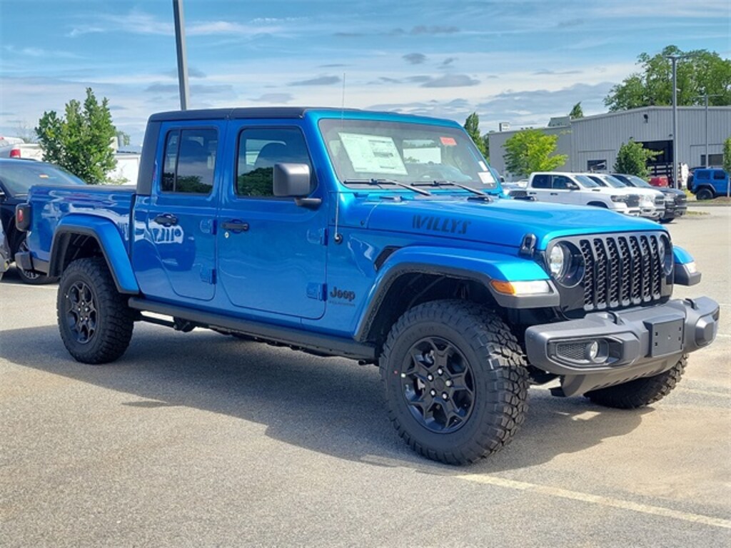 New 2023 Jeep Gladiator WILLYS 4X4 For Sale in Torrington