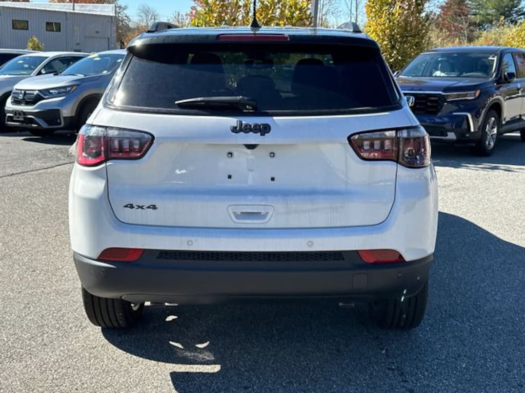 New 2026 Jeep Compass LIMITED ALTITUDE 4X4 Sport Utility