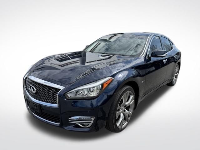 2015 INFINITI Q70 3.7