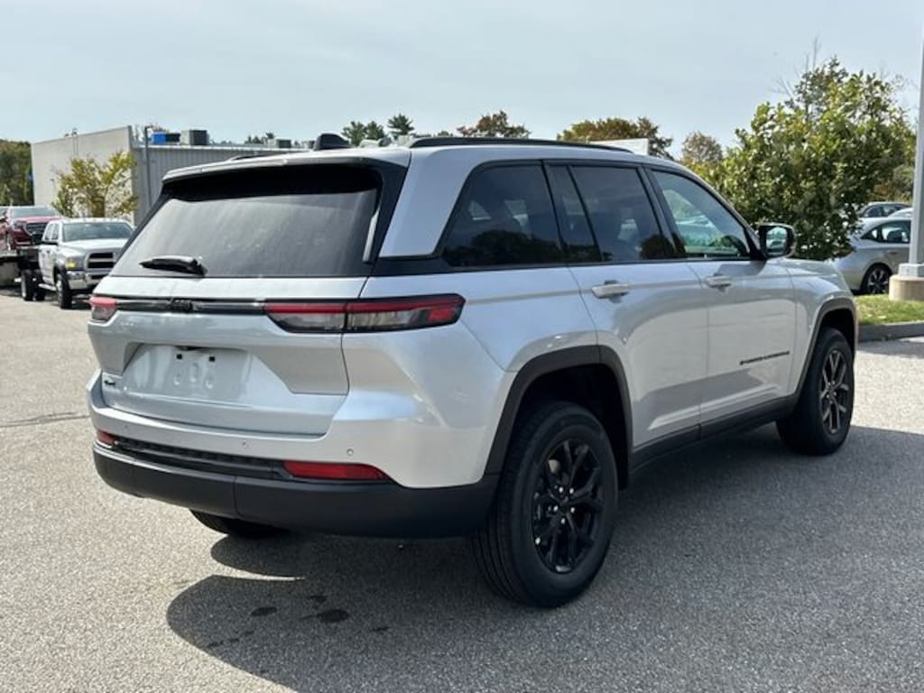New 2025 Jeep Grand Cherokee ALTITUDE X 4X4 Sport Utility