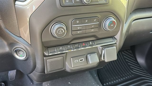 2026 Chevrolet Silverado 1500 Custom - Photo 17