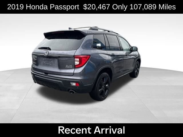 2019 Honda Passport Elite photo 2