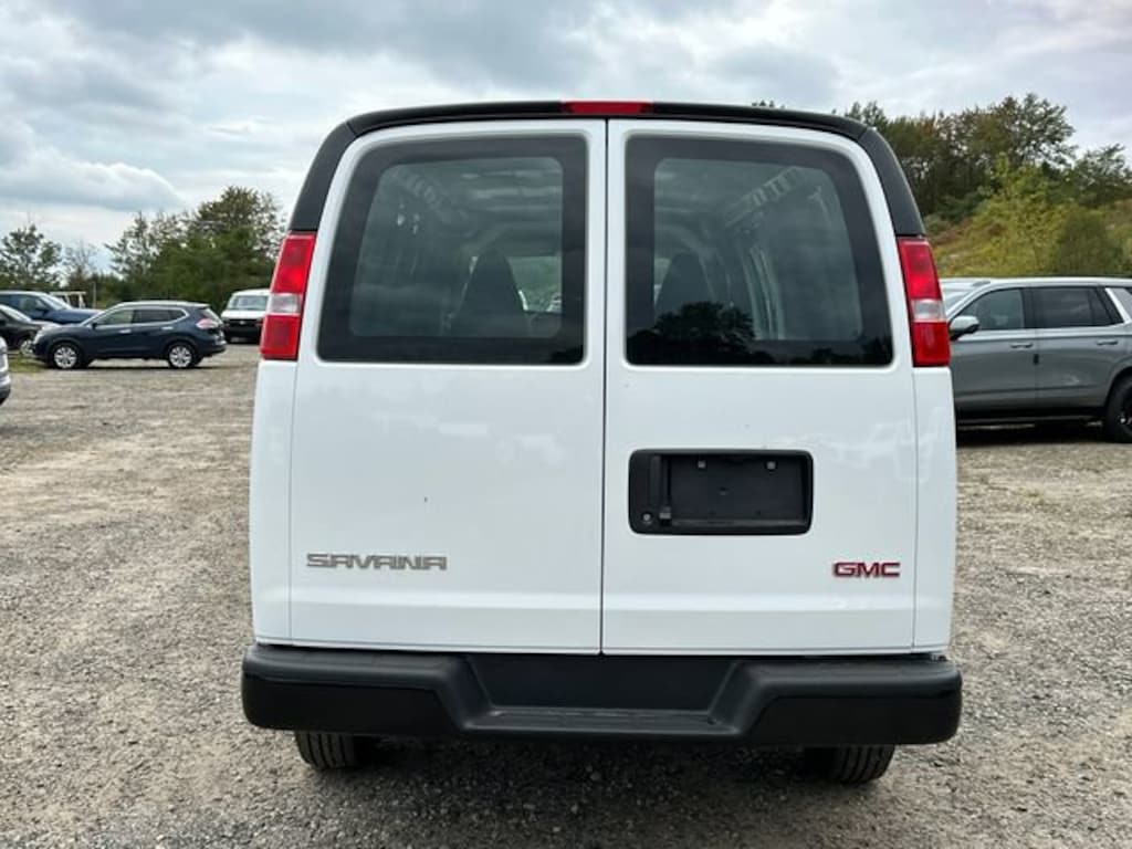 New 2025 GMC Savana Cargo 3500 Work Van Van