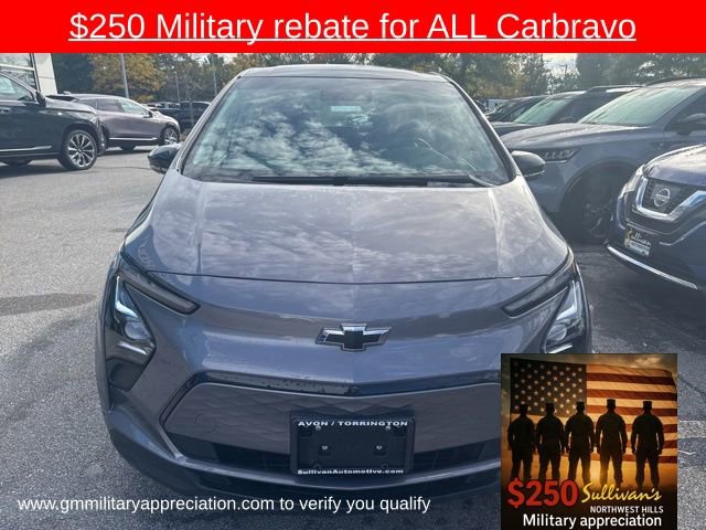 2022 Chevrolet Bolt EV 2LT photo 2