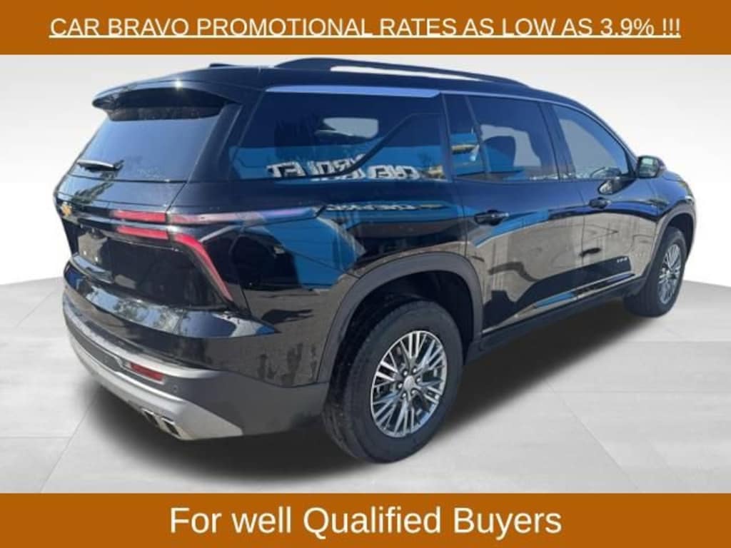 Used 2025 Chevrolet Traverse LT SUV