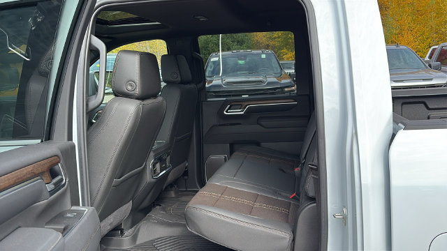 2026 Chevrolet Silverado 2500 HD High Country - Photo 23