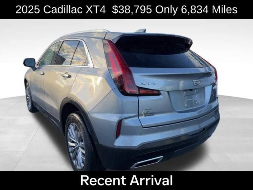 Used 2025 CADILLAC XT4 Premium Luxury SUV