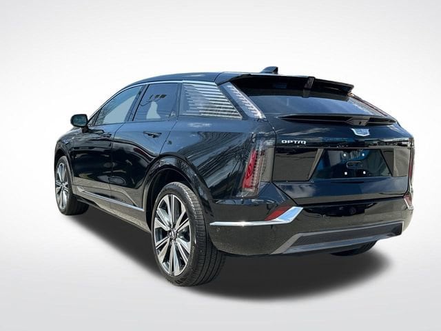 Used 2025 Cadillac OPTIQ Luxury 2 with VIN 3GYK3DMR4SS238729 for sale in Torrington, CT