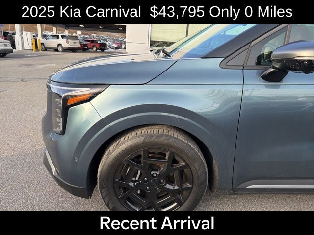 2025 Kia Carnival SX Prestige photo 2