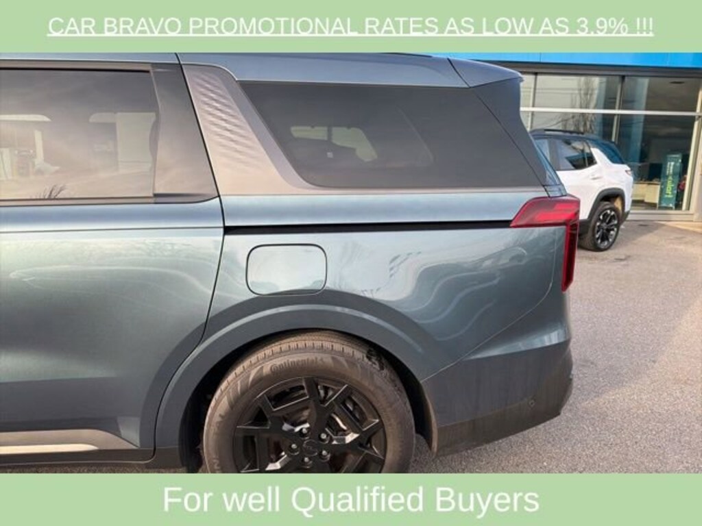 Used 2025 Kia Carnival SX Prestige