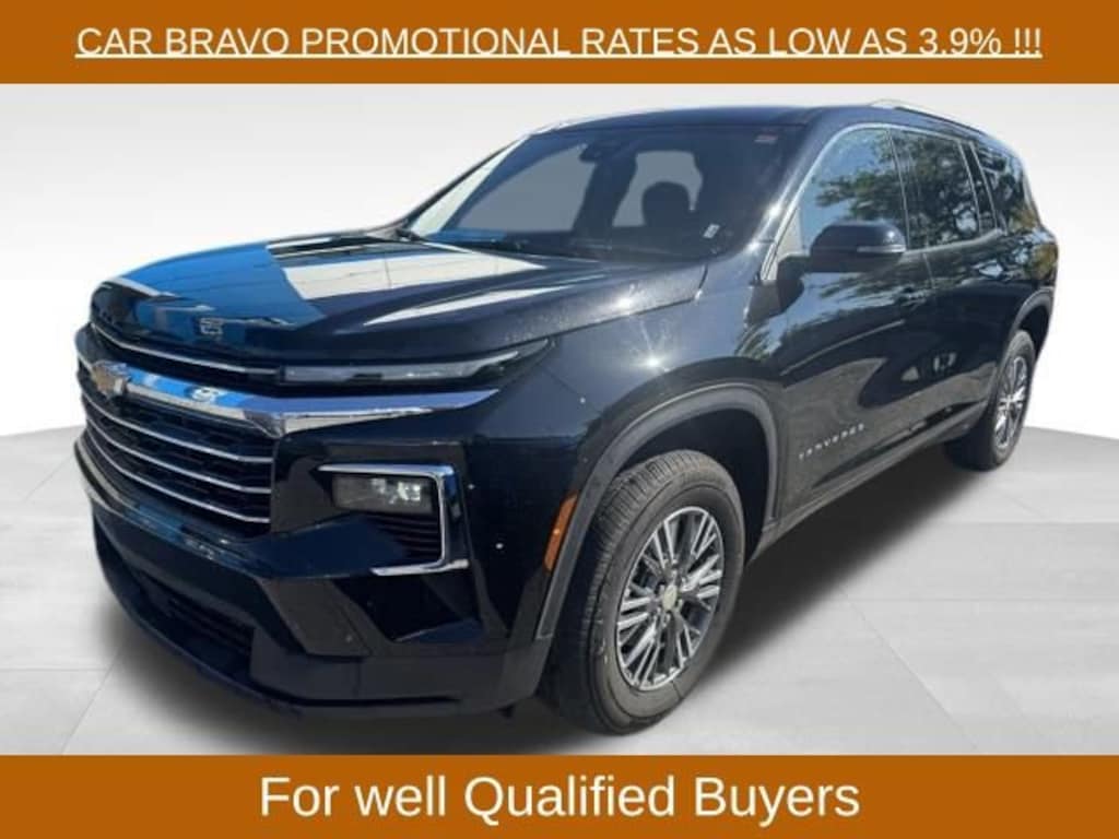 Used 2025 Chevrolet Traverse LT SUV