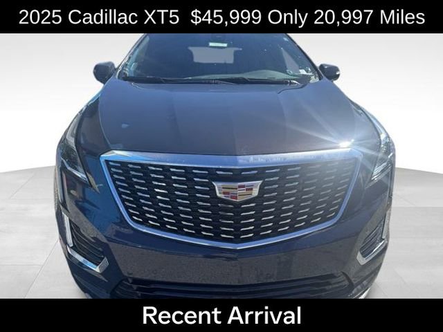 2025 Cadillac XT5 Premium Luxury photo 2