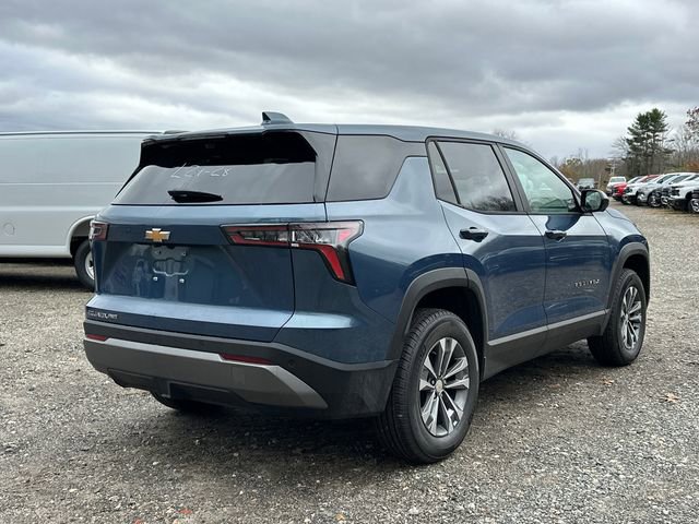 2026 Chevrolet Equinox LT photo 2