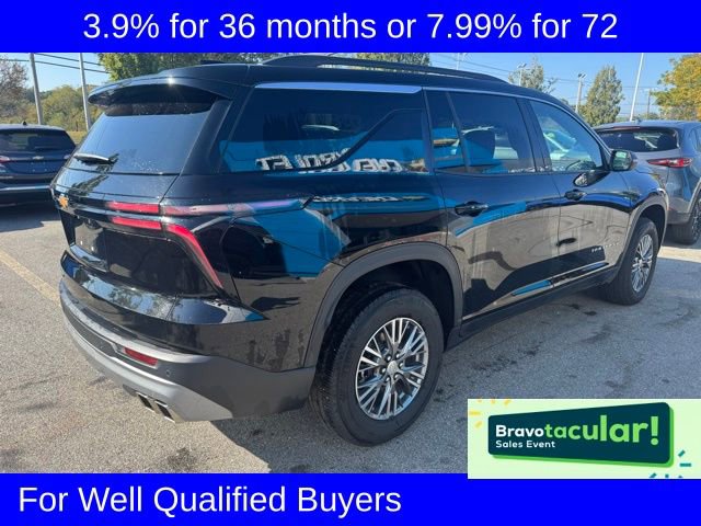 2025 Chevrolet Traverse 2LT photo 3