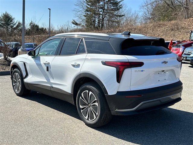 2025 Chevrolet Blazer EV photo 2