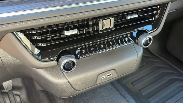 2025 Chevrolet Tahoe Fleet - Photo 16