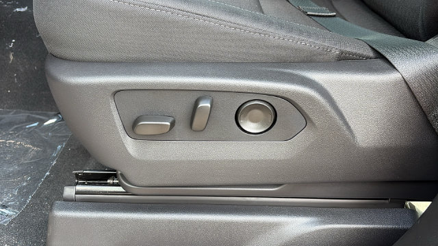 2026 Chevrolet Silverado 1500 LT - Photo 10