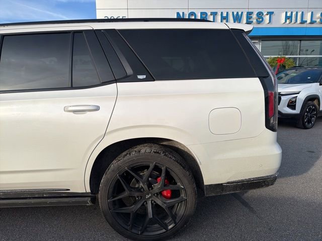 2021 Cadillac Escalade Sport photo 2