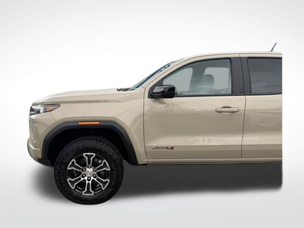 Used 2023 GMC Canyon AT4 Truck