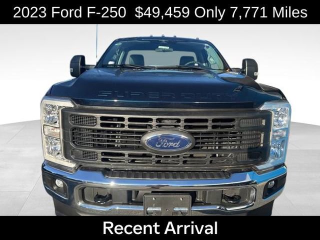 2023 Ford F-250 XL photo 2