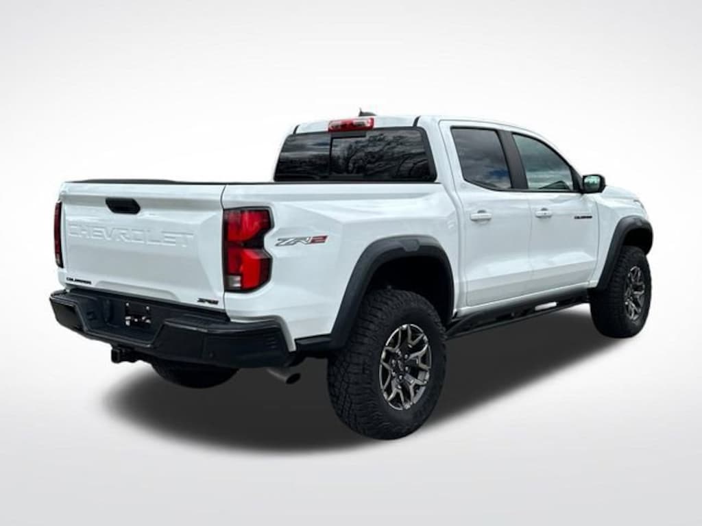 Used 2024 Chevrolet Colorado ZR2 Truck