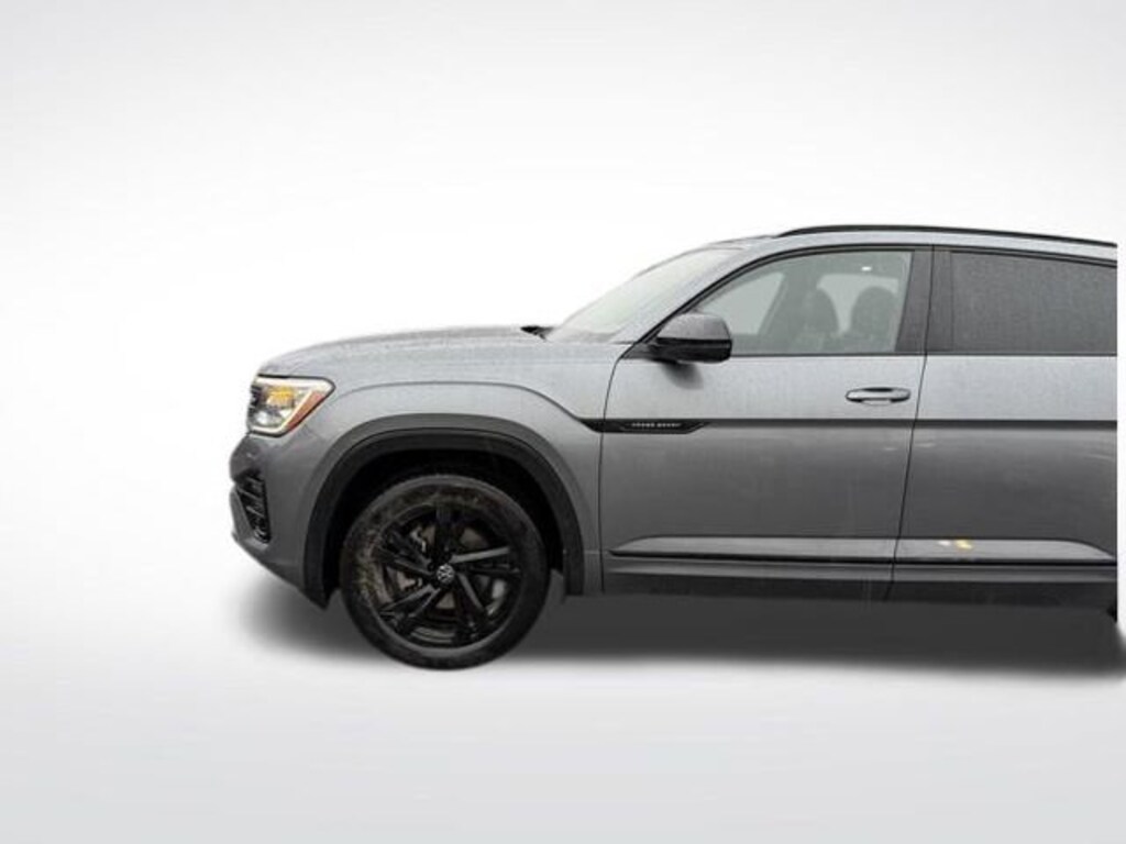 Used 2025 Volkswagen Atlas Cross Sport 2.0T SEL R-Line Black SUV