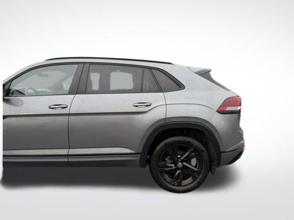 Used 2025 Volkswagen Atlas Cross Sport 2.0T SEL R-Line Black SUV