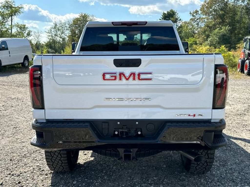 New 2026 GMC Sierra 2500 HD AT4X Truck