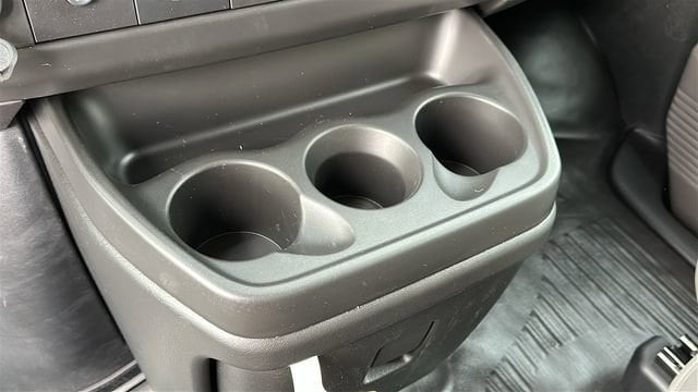 2025 Chevrolet Express Cargo Work Van - Photo 16