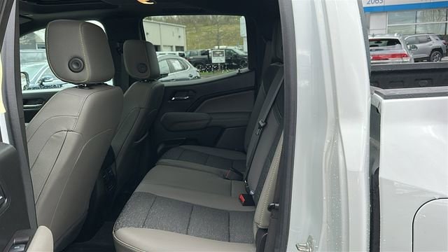 2024 Chevrolet Colorado ZR2 - Photo 23